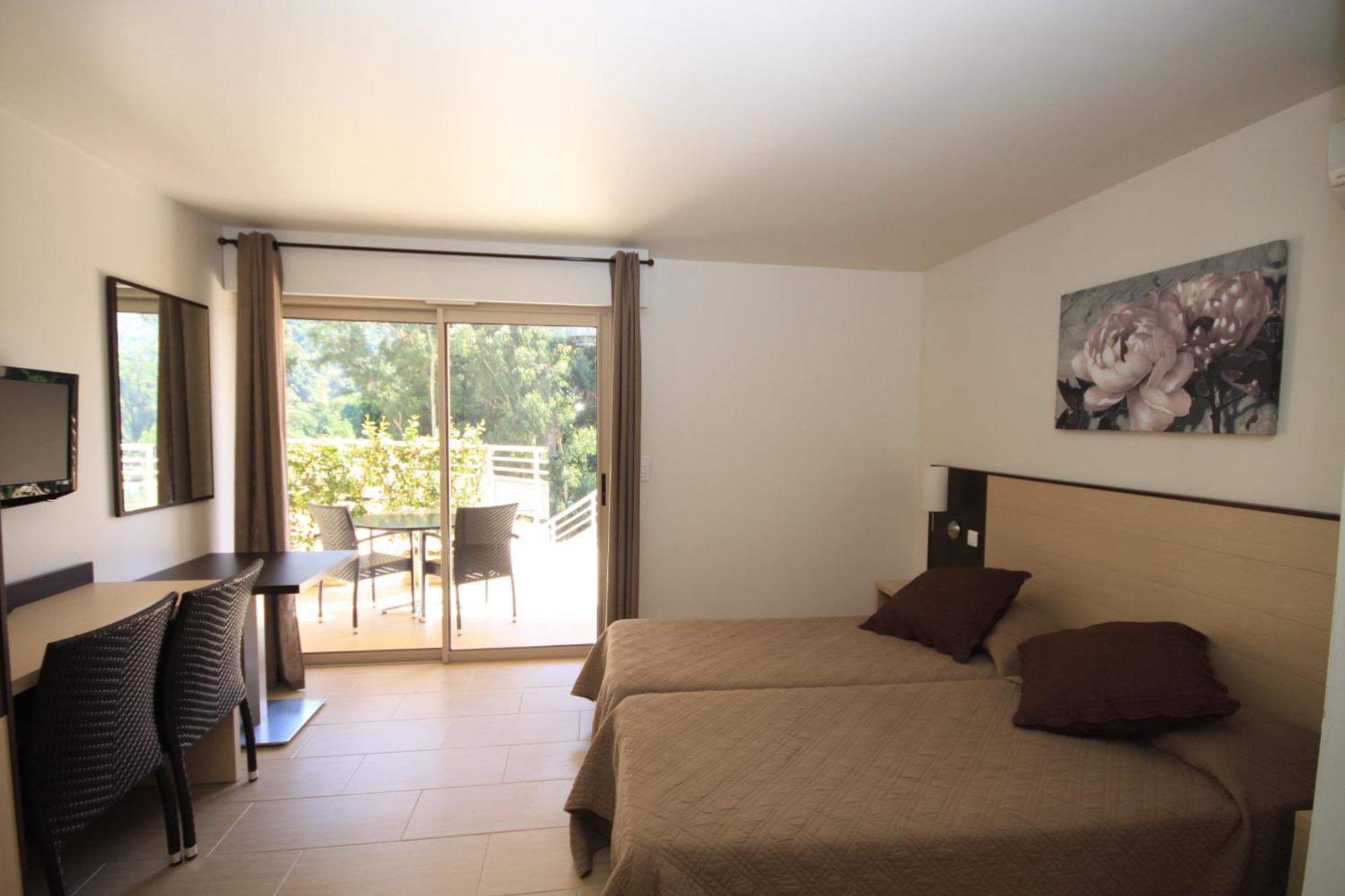 Hotel Et Residence Costa Rossa Porto  Exterior photo