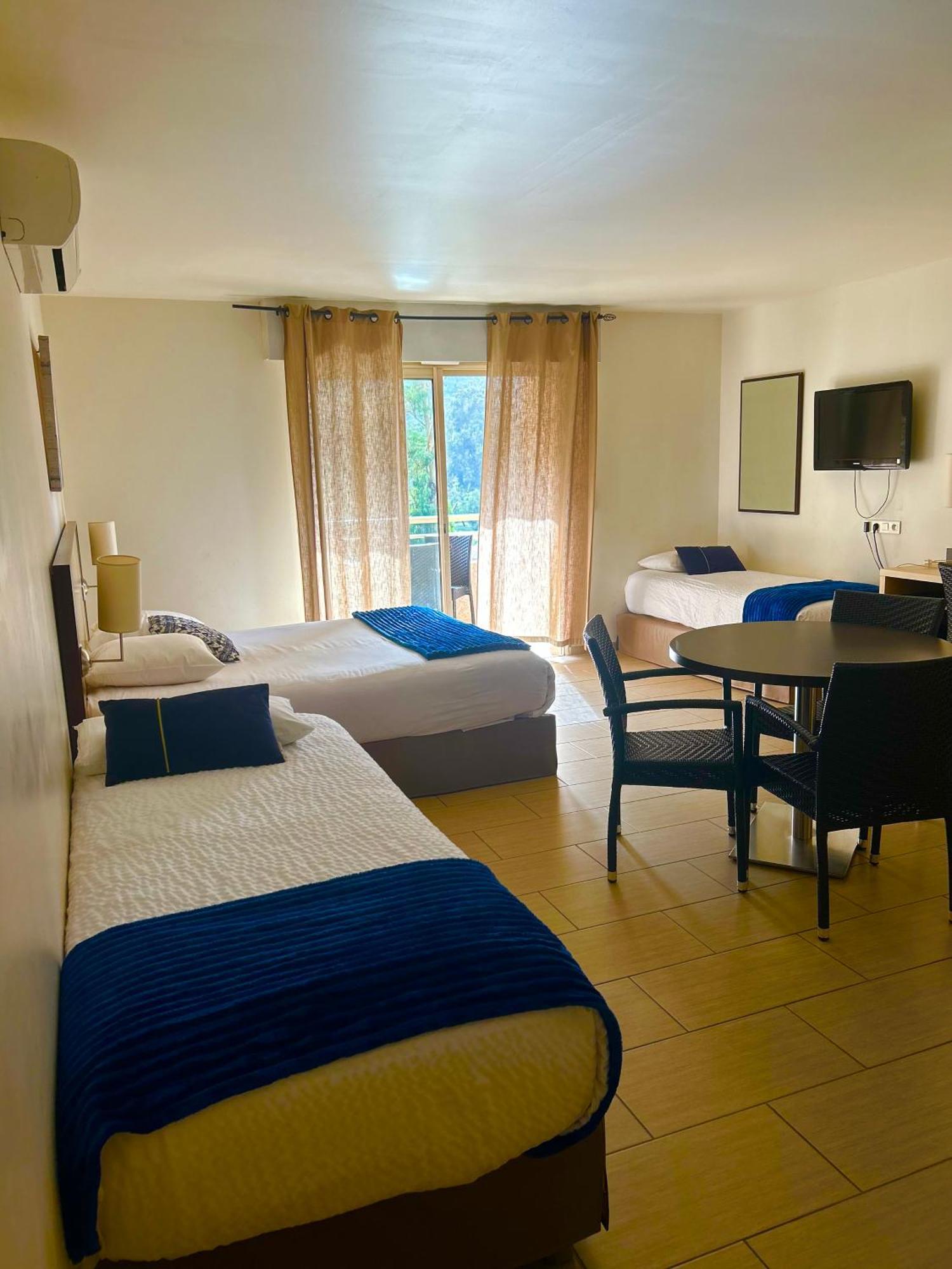 Hotel Et Residence Costa Rossa Porto  Room photo